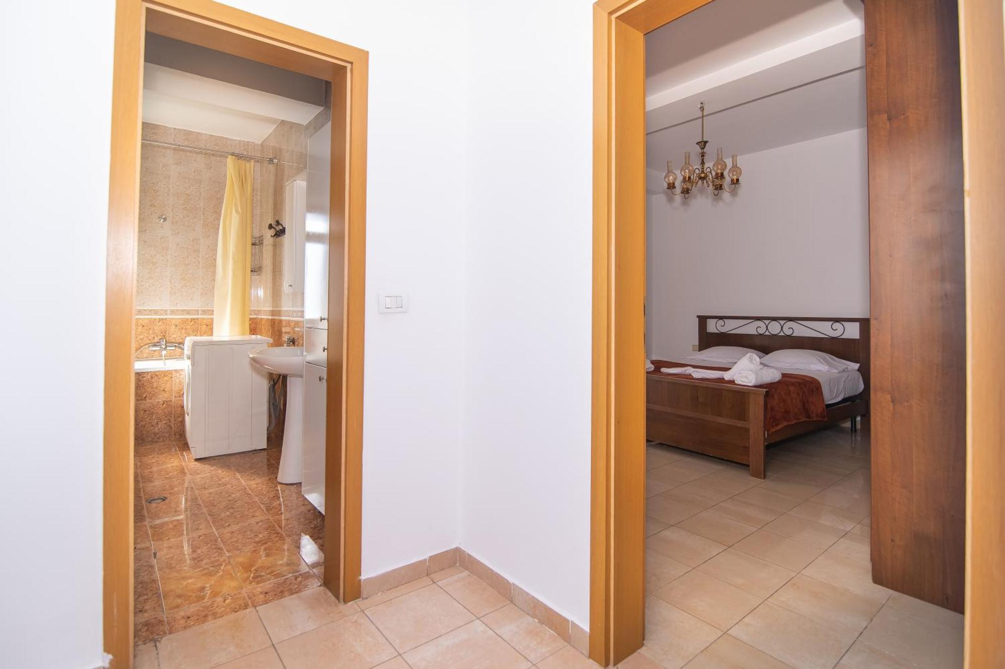 Vintage Blloku Apartment Tirana Kültér fotó