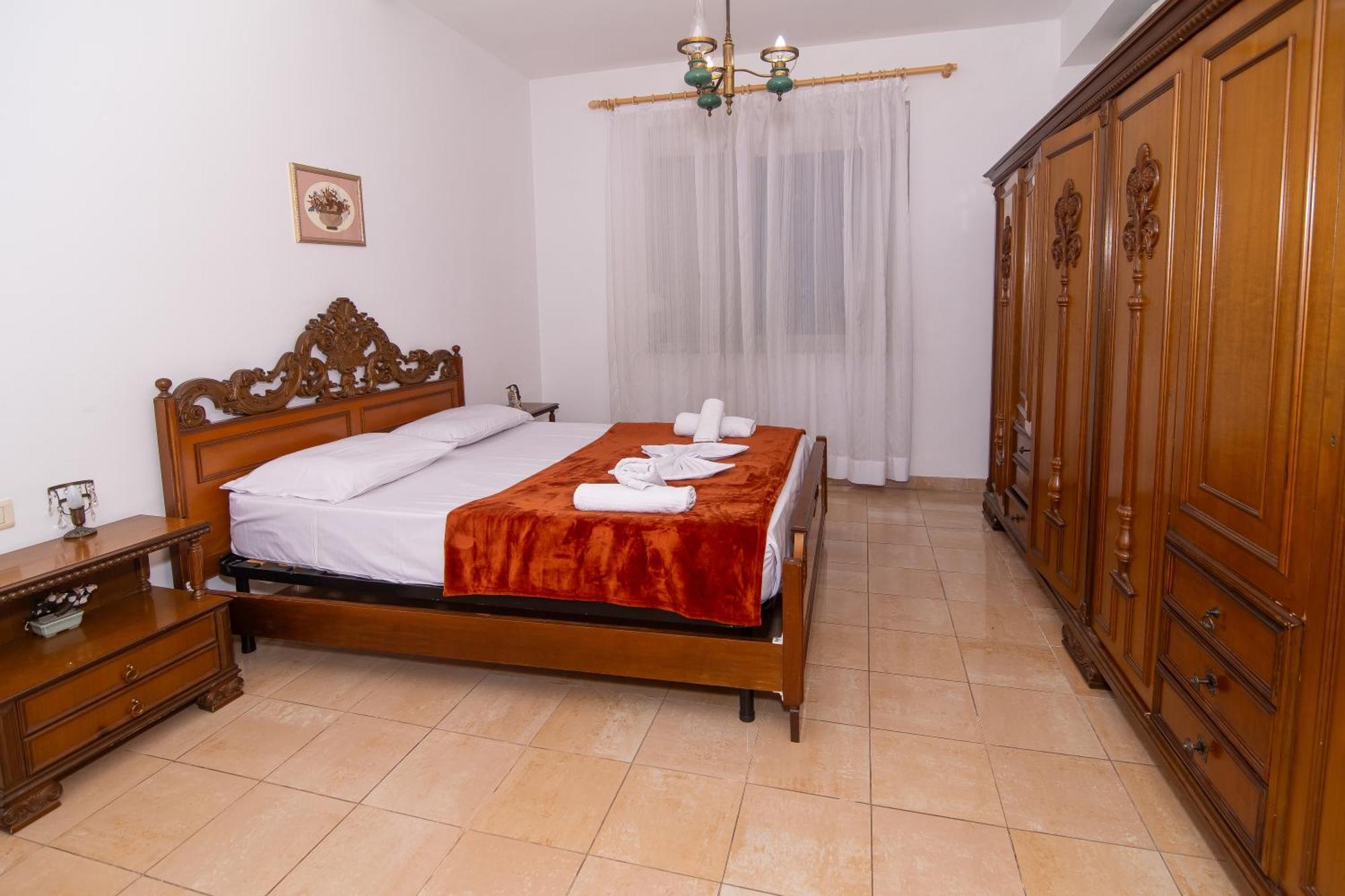 Vintage Blloku Apartment Tirana Kültér fotó
