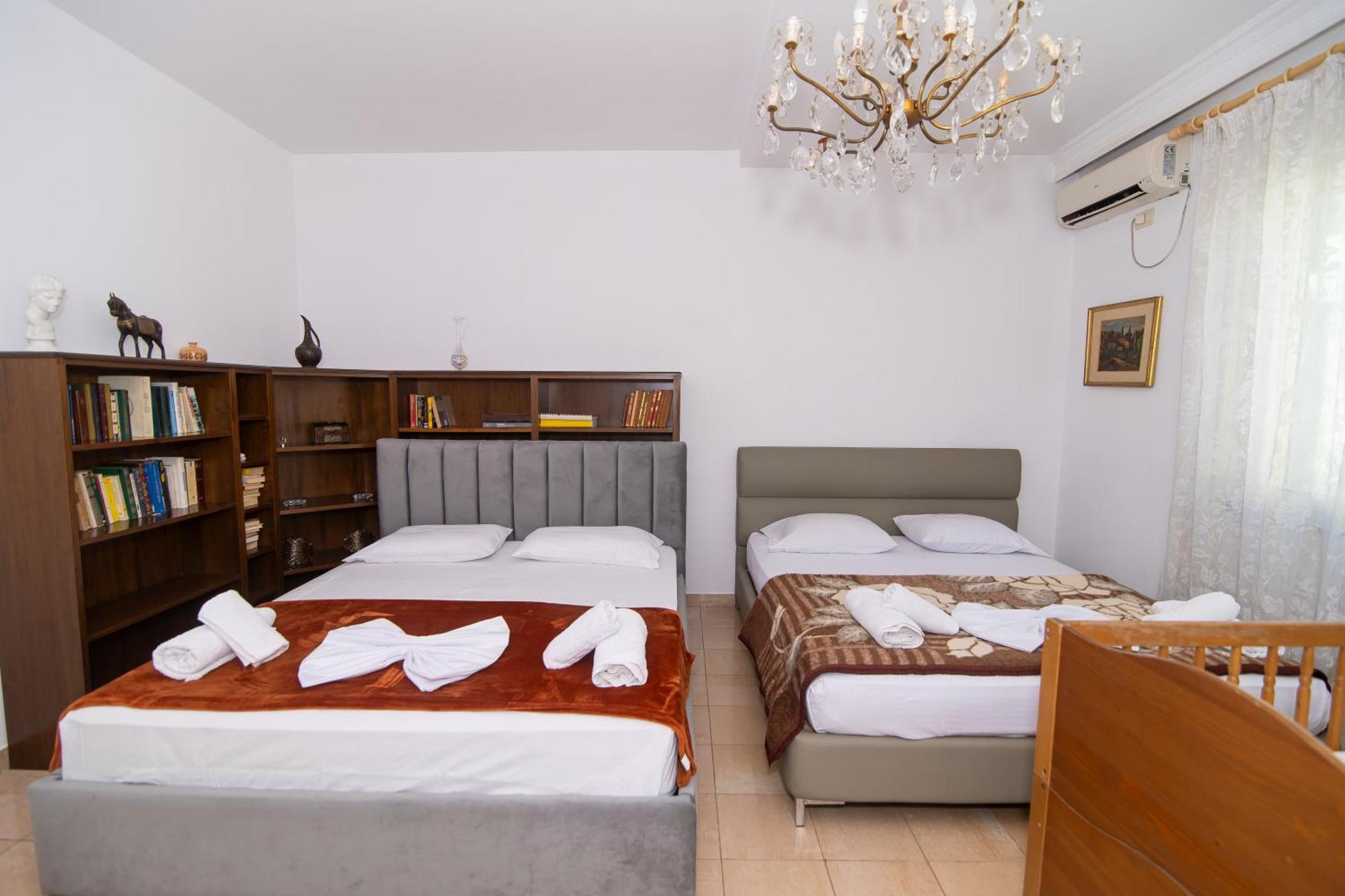 Vintage Blloku Apartment Tirana Kültér fotó