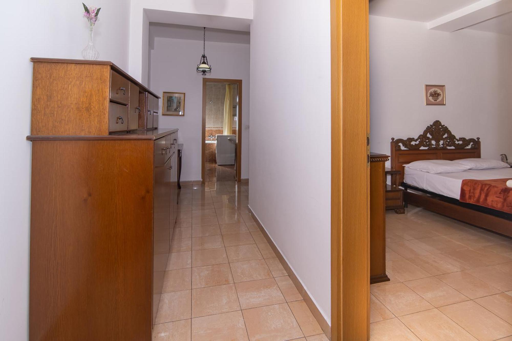 Vintage Blloku Apartment Tirana Kültér fotó