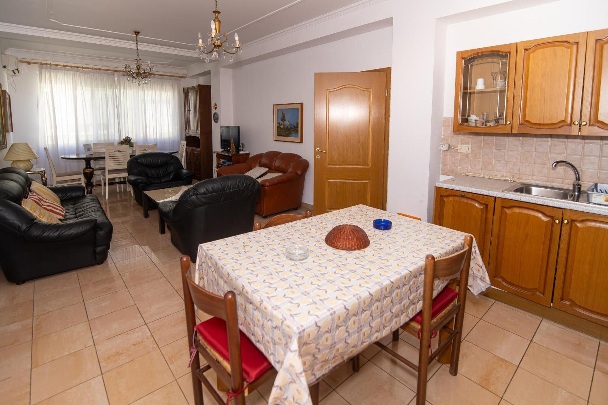 Vintage Blloku Apartment Tirana Kültér fotó